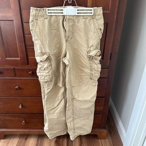 Men’s Aeropostale 33x32 authentic cargos khaki pants - used